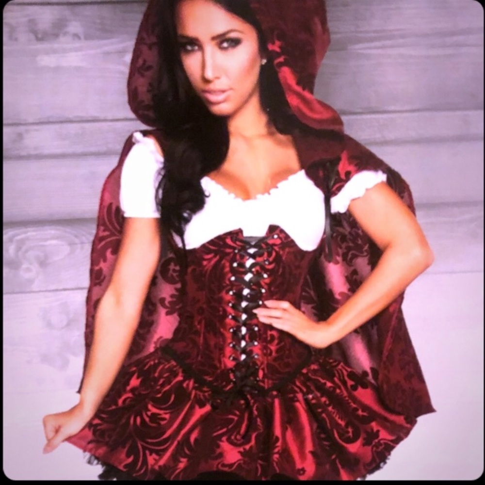 Roma red riding hood costume